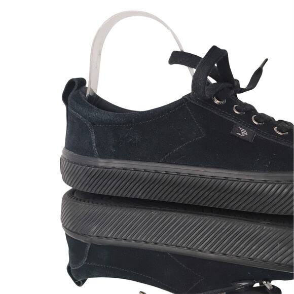 Cariuma The Oca Low All Black Suede Sneakers Womens Size 9 - Picture 7 of 9